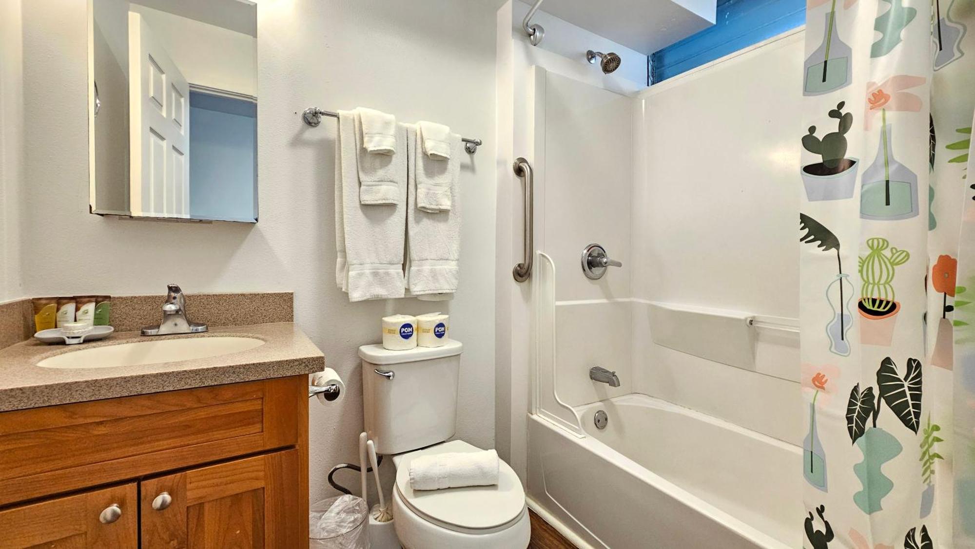2413 Kuhio Honolulu