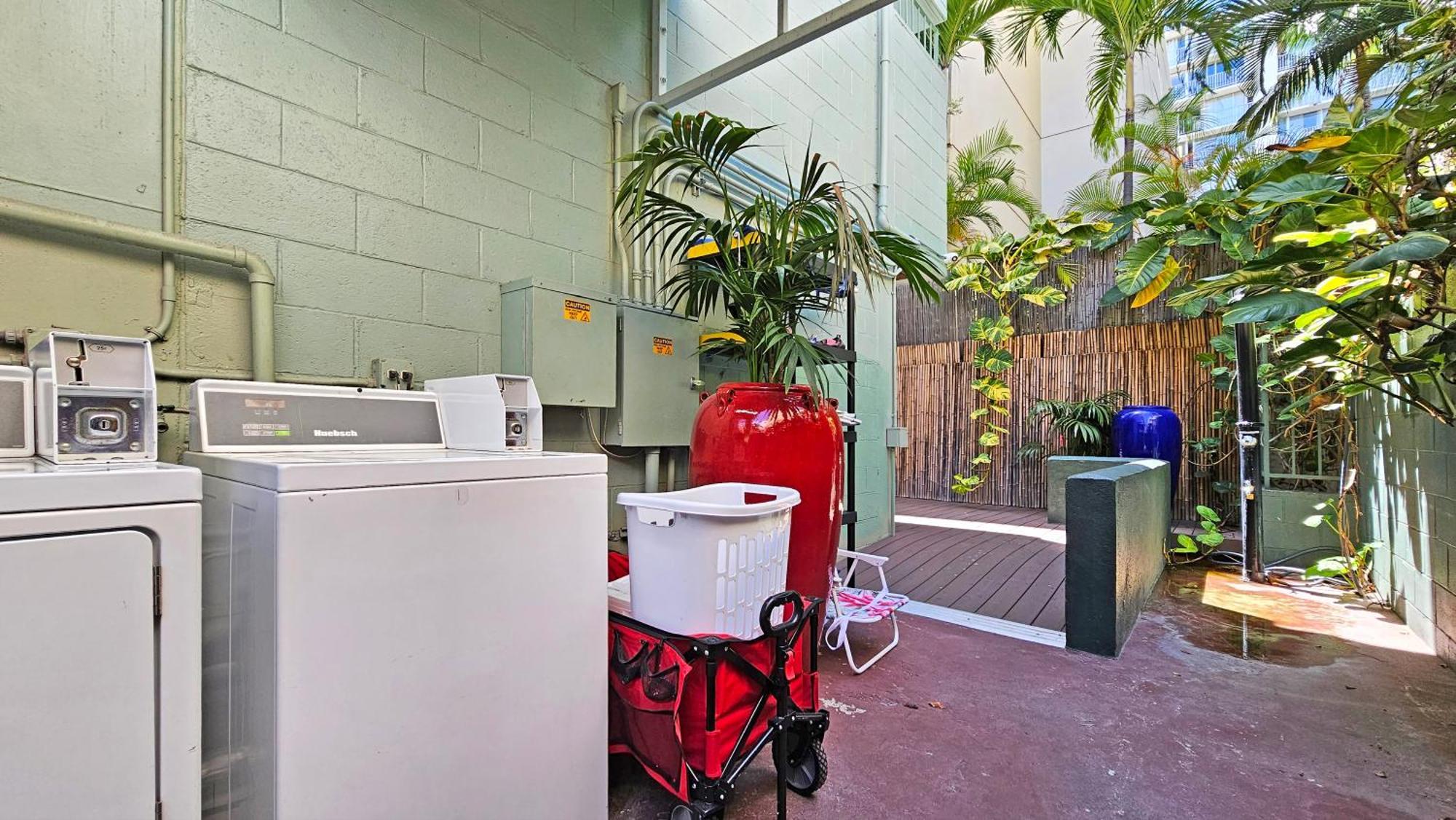 2413 Kuhio Apartment Honolulu